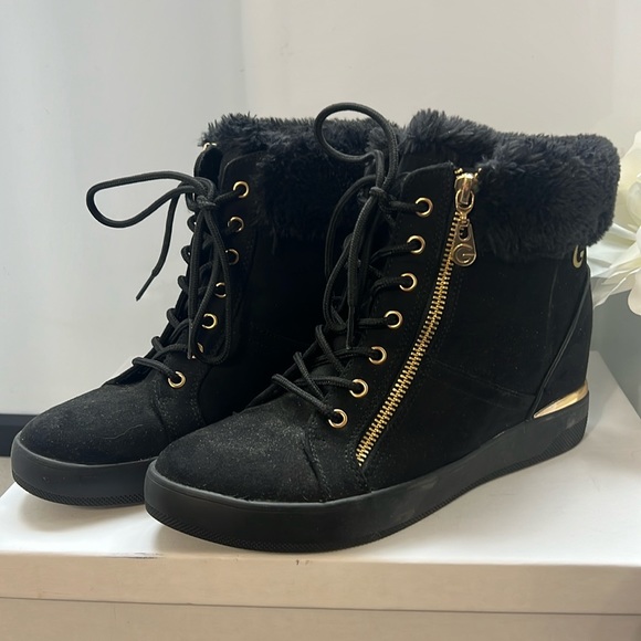 GBG Los Angeles Shoes - Wedge Boots with Gold Zip + Faux Fur Trim